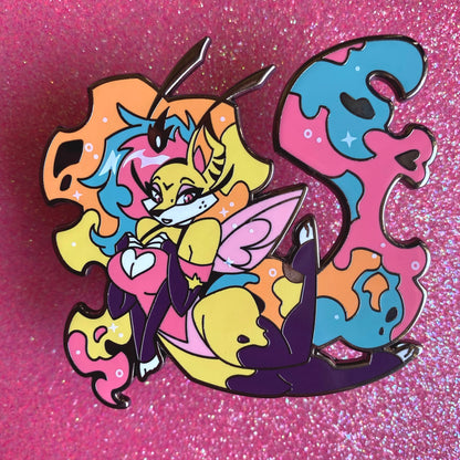 HARD ENAMEL PIN: Helluva Boss - Queen Bee